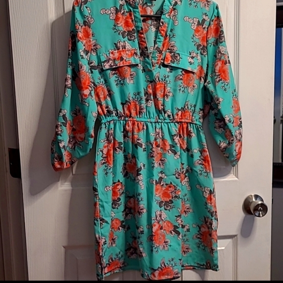 Rue21 Dresses & Skirts - Mid sleeve dress